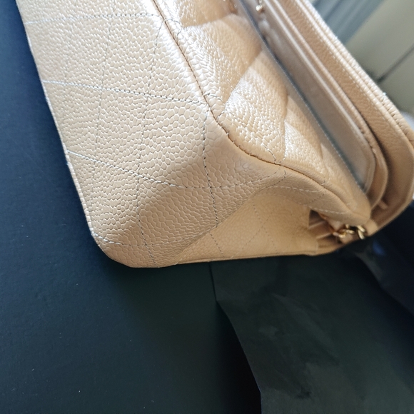 Chanel caviar classic flap bag medium beige GHW - Picture 11 of 12